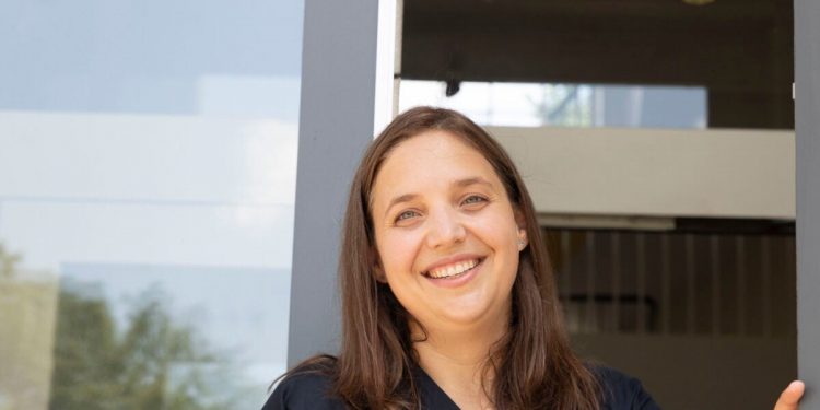 COVID messages from doctors change behavior across racial lines