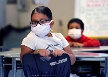Delta shouldn’t stop kids from returning to class, expert says