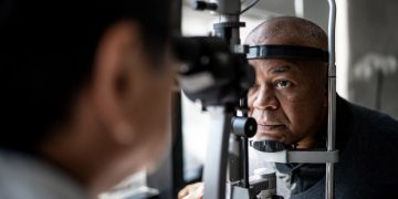 Could cataract surgery protect against dementia?