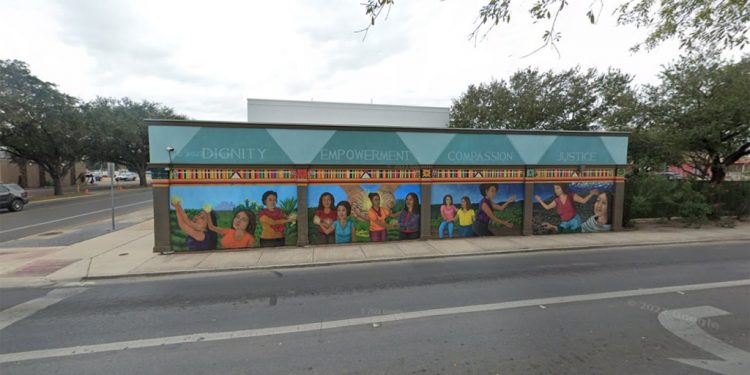 Clínica de abortos en la frontera de Texas enfrenta desafíos legales y culturales únicos
