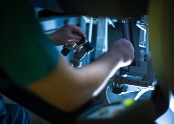 Comparing traditional vs. robotic-assisted surgery for prostate cancer