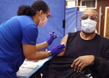 Do you need a second booster shot? An epidemiologist scoured the latest research and has some answers