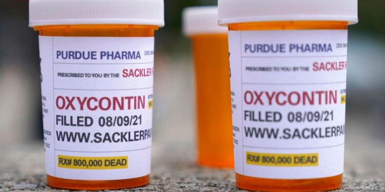 House committee grills McKinsey for working with both FDA, Purdue Pharma