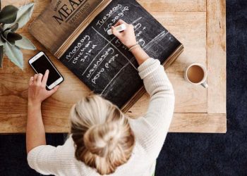 5 Tips On How To Get Rid Off Unhealthy Eating Habits After College