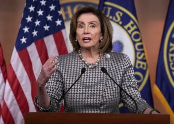 Pelosi endorses strategy to combine Ukraine, COVID aid