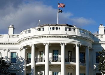 Servers at correspondents’ dinner not approached about testing, vaccination requirements, union says