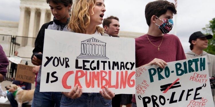 58 percent of Americans want federal law making abortion legal: poll