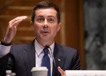 Buttigieg points blame at Abbott for baby formula shortage