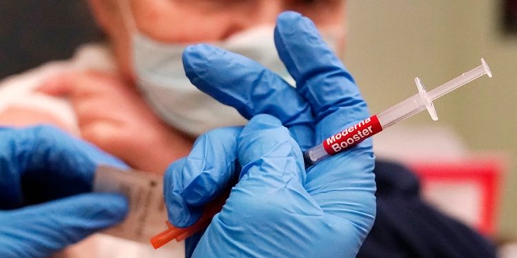 Booster shot slowdown leaves older Americans at risk