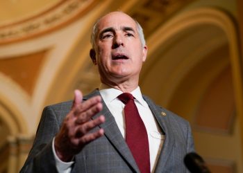 Democratic senators introduce bill to avoid future formula shortages