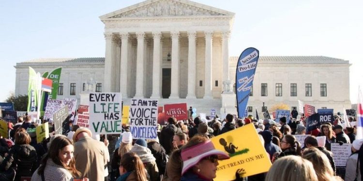 State, territorial Democratic parties call on Congress to codify abortion protections