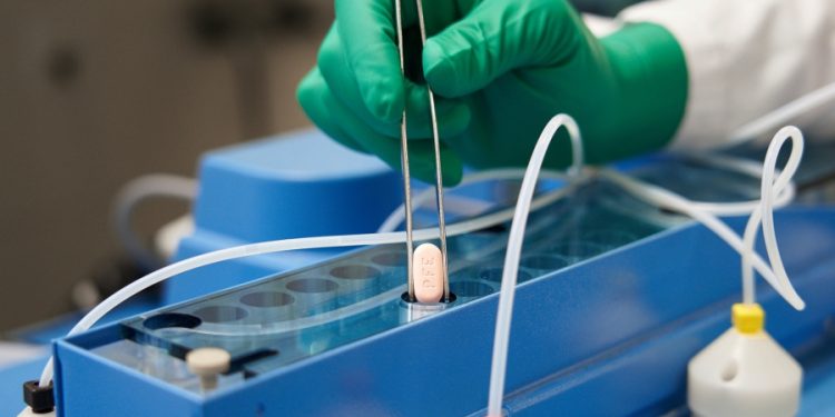 Pfizer asks for full FDA approval of COVID pill