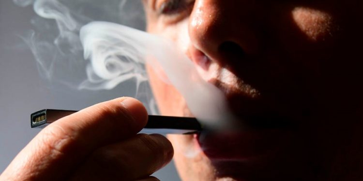 Court temporarily blocks FDA ban on sale of Juul e-cigarettes