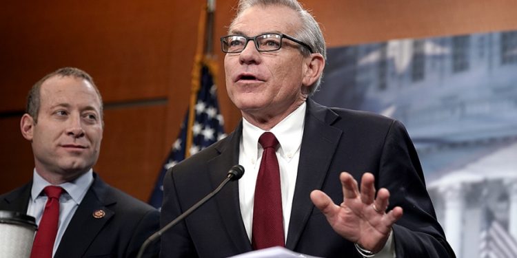 Lawmakers focus on prevention, cures to curb US health insurance costs