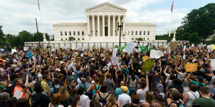 Judge blocks Louisiana trigger law banning abortion