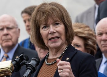 Tina Smith warns abortion havens have ‘no capacity’ to absorb all patients
