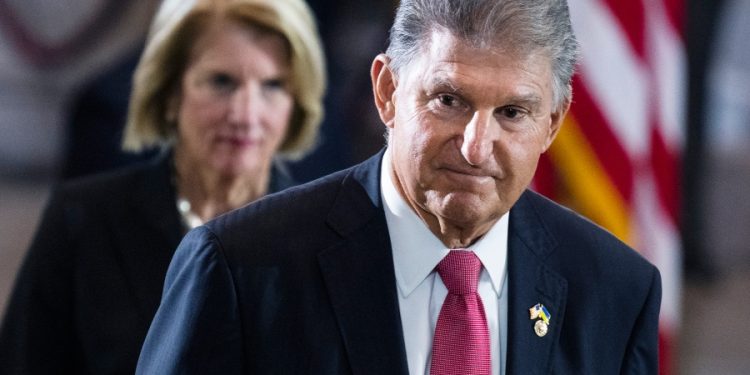 Manchin tests positive for COVID-19