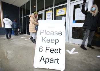 Most in new poll say they didn’t take COVID precautions before vacations