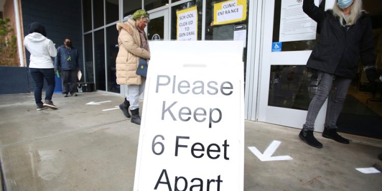 Most in new poll say they didn’t take COVID precautions before vacations