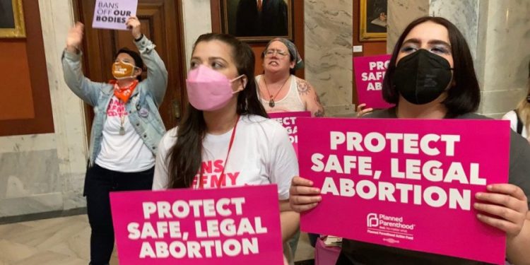 Kentucky Supreme Court declines to block abortion ban