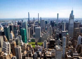 West Nile virus detected in 2 people, record number of mosquitos in New York City