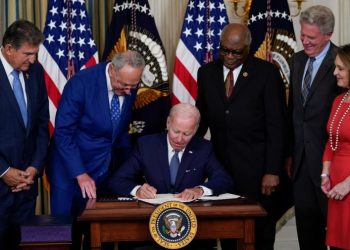 Caps on prescription drug price hikes most popular aspect of Inflation Reduction Act: poll