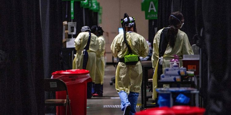 US life expectancy drops significantly, fueled by COVID-19