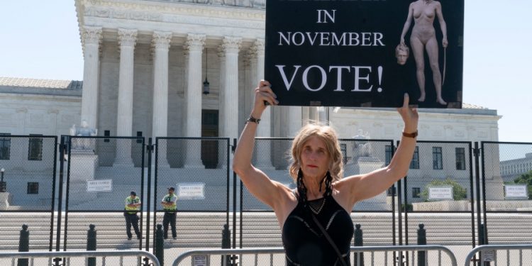 Abortion rights group NARAL launches final midterm push