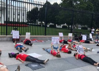 Protesters rip Biden on COVID: ‘Pandemic is not over’