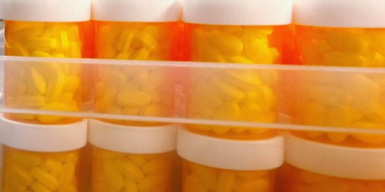 HHS: Price of more than 1,200 drugs outpaced inflation
