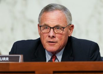 Congress to advance ‘clean’ FDA user fee deal