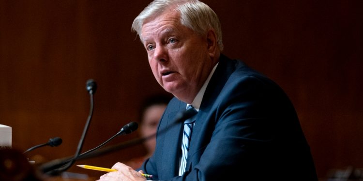 Graham introduces nationwide 15-week abortion ban legislation