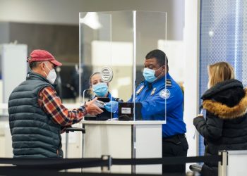 Supreme Court leaves TSA mask requirement ruling in place  