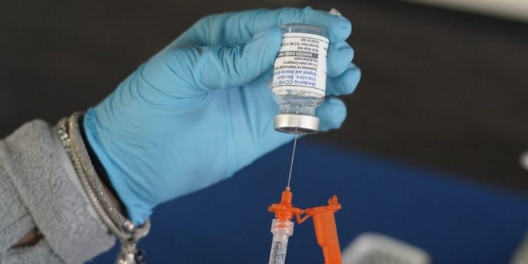 Omicron boosters better at preventing COVID infection than previous shots: CDC