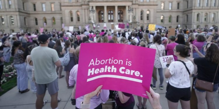 Online requests for abortion pills spiked after Roe was reversed: study