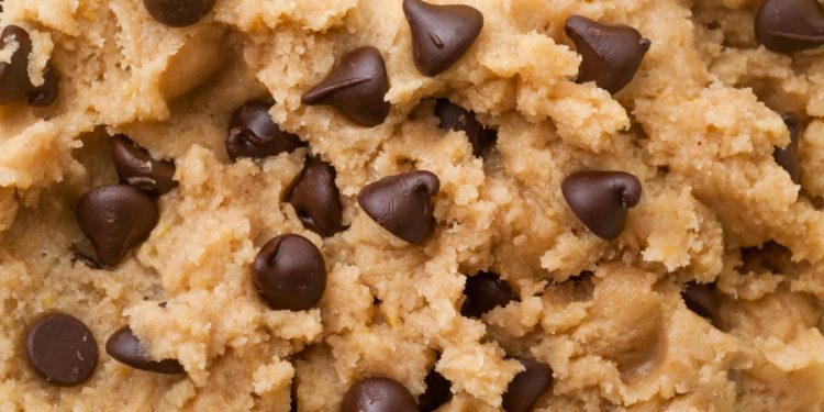 Edible cookie dough recalled over possible ‘plastic film’