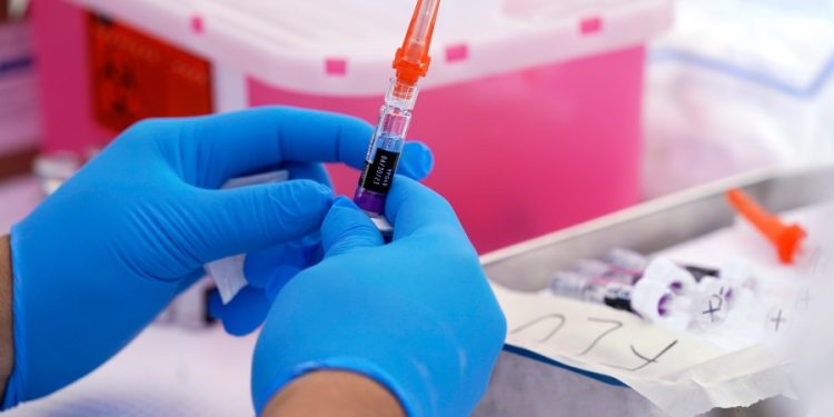 Flu season worsens as 44 states report high activity