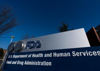 FDA center struggling to regulate tobacco products, review finds