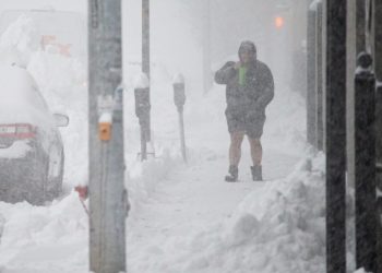 Scientists link 1 in 100 heart disease deaths to weather extremes