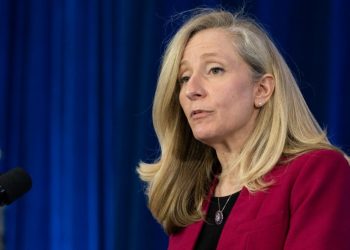 Virginia Democrat urges DEA, FDA to act on shortage of ADHD drugs