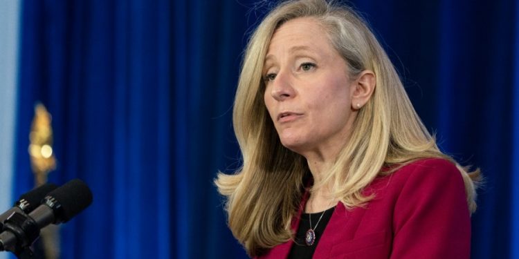 Virginia Democrat urges DEA, FDA to act on shortage of ADHD drugs