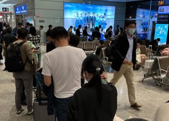 US to impose new restrictions on travelers from China amid COVID outbreaks