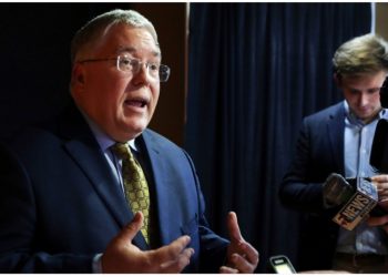 West Virginia agrees to $83 million settlement with Walgreens over opioid epidemic