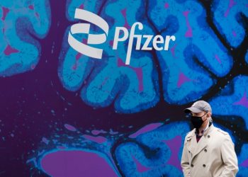 Pfizer anticipates billions in less revenue this year as vaccines commercialized