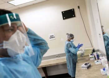 American PPE manufacturers form lobbying group to boost US production