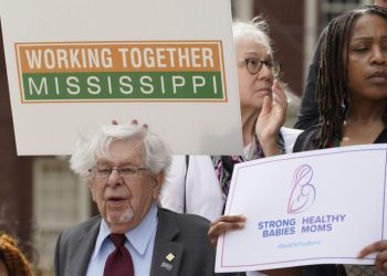 These states have extended Medicaid coverage for new mothers