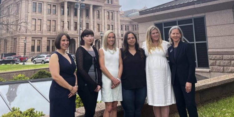 Women sue Texas over abortion ban: Law endangers ‘lives of my future babies’