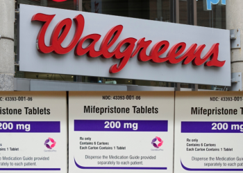 Walgreens gets dragged into abortion war