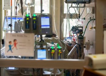 US pregnancy deaths dropped in 2022, after COVID spike