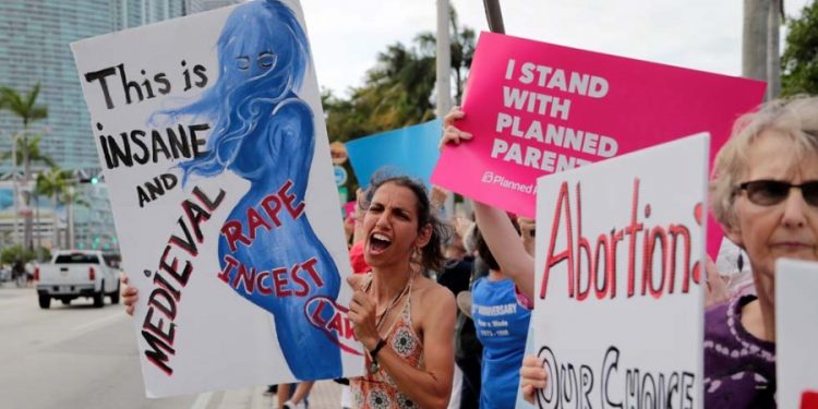 Florida Senate passes six week abortion ban